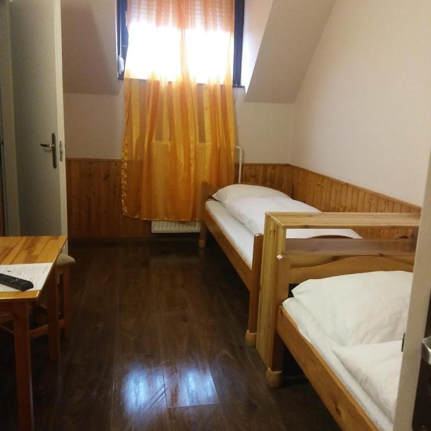 Kispipa Panzio Bed and Breakfast Szombathely Eksteriør billede